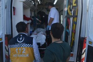 &Ccedil;akıl y&uuml;kl&uuml; kamyonun ezdiği m&uuml;hendis Onur, ağır yaralandı