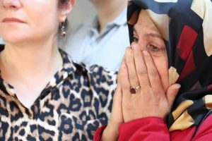 Şehit ailesini duygulandıran k&uuml;t&uuml;phane