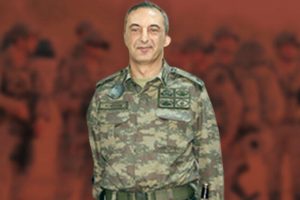 FET&Ouml; kumpasından kurtulan Tuğgeneral Acart&uuml;rk, Barış Pınarı Harek&acirc;tı'nda