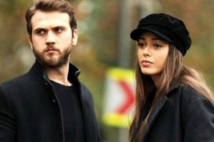 Dilan &Ccedil;i&ccedil;ek Deniz kolunu sakatladı