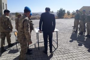 Kaymakam İlidi, komandolarla bir araya geldi