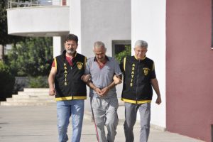 216 yıl hapis cezasıyla aranan 28 h&uuml;k&uuml;ml&uuml; yakalandı