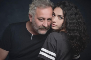 Onur &Uuml;nl&uuml;, Hazar Erg&uuml;&ccedil;l&uuml;'ye evlilik teklifi etti
