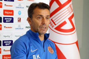 B&uuml;lent Korkmaz: Merih ve &Ccedil;ağlar benden daha iyi