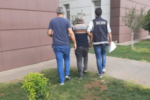 Tefecilik operasyonunda 2 g&ouml;zaltı