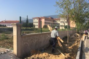 Bursa Gemlik Milli Eğitim M&uuml;d&uuml;rl&uuml;ğ&uuml; ve K&ouml;rfez Ortaokulu'nda &ccedil;evre d&uuml;zenlemesi