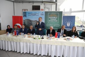 Bursa Gemlik'te heyelan mağduru hak sahiplerinin daireleri kura &ccedil;ekimiyle belirlendi