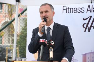 Bursa İneg&ouml;l Baykoca semt sahası t&ouml;renle a&ccedil;ıldı