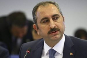 Bakan G&uuml;l'den Halkbank a&ccedil;ıklaması