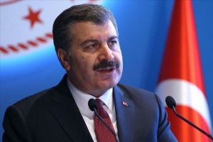 Bakan Koca: Doktora saldıranın en ağır ceza alması i&ccedil;in konunun takip&ccedil;isi olacağım