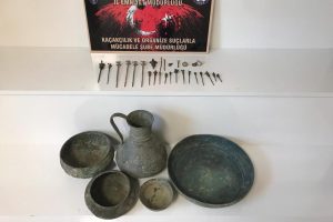 Kırşehir'de Bizans d&ouml;nemine ait k&uuml;p ve tabak ele ge&ccedil;irildi