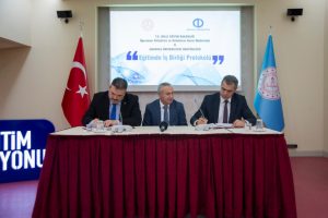 Anadolu Üniversitesi ve MEB arasında "Eğitimde İş Birliği" protokolü imzalandı