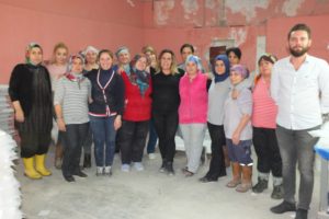 Fabrikada &ccedil;alışanların tamamı kadın