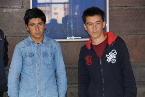 Ka&ccedil;ak şahıslar Doğu Ekspresi'ne binerken yakalandı