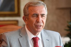 Mansur Yavaş mobil uygulama i&ccedil;in harekete ge&ccedil;ti