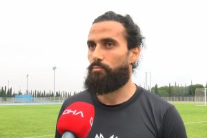 Hem futbolcu, hem kaptan, hem de teknik direkt&ouml;r oldu