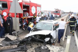 Tekirdağ'daki kazada baba &ouml;ld&uuml;, oğlu yaralandı