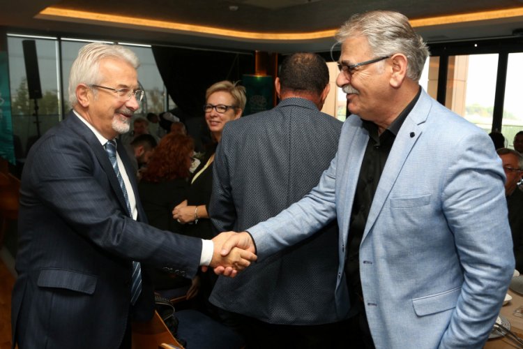 Bursa Nil&uuml;fer Belediye Başkanı Erdem'den muhtarlara kutlama