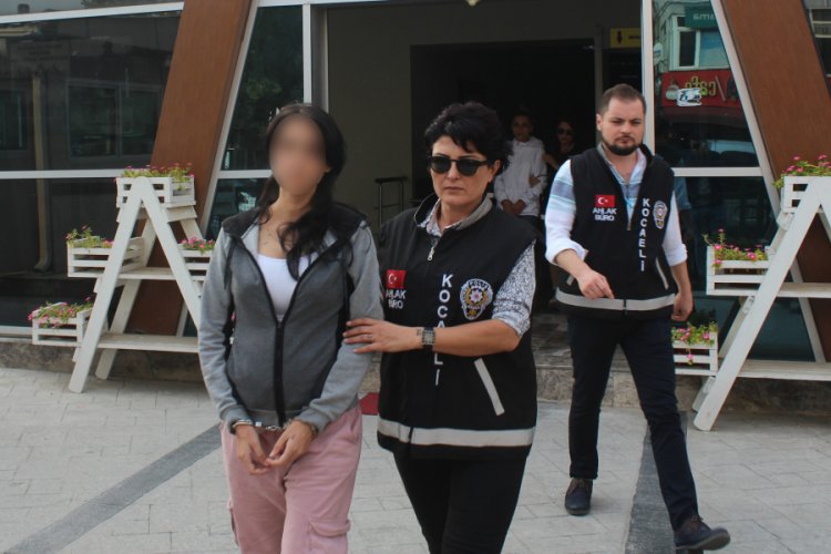 Dernekte fuhuş yaptıran gelin ve g&ouml;r&uuml;mcesi yakalandı