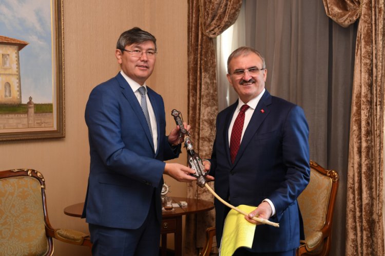 T&uuml;rkiye, Kazakistan'a yatırımda ilk 10'a girdi