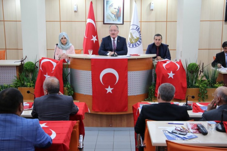 Huzur haklarını Mehmet&ccedil;iğe bağışladılar