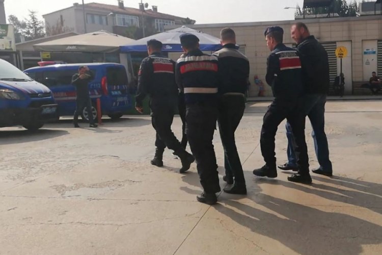Bursa'da uyuşturucu ile yakalandılar serbest kaldılar
