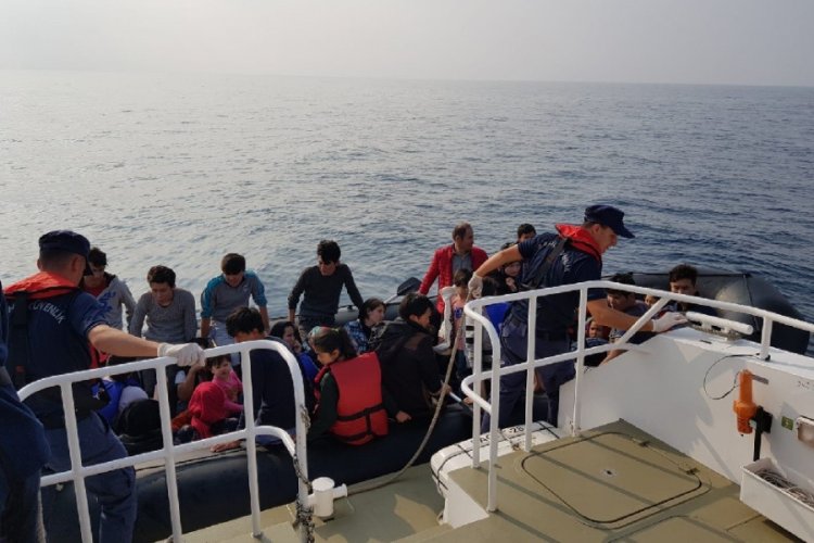 İzmir'de 405 ka&ccedil;ak g&ouml;&ccedil;men yakalandı