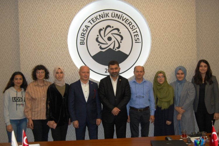 Kızılay Bursa'dan BT&Uuml; Rekt&ouml;r&uuml; Karademir'e ziyaret