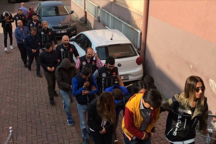 Uyuşturucu operasyonunda 5 tutuklama