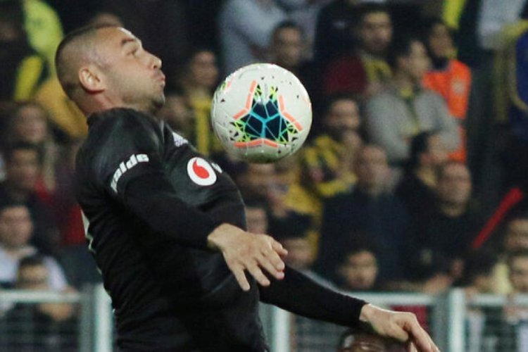 Beşiktaş'ta Burak Yılmaz şoku!