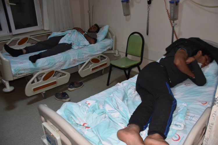 Yunanistan, yaralı 22 ka&ccedil;ak g&ouml;&ccedil;meni 'geri itme' y&ouml;ntemiyle T&uuml;rkiye'ye g&ouml;nderdiği iddiası