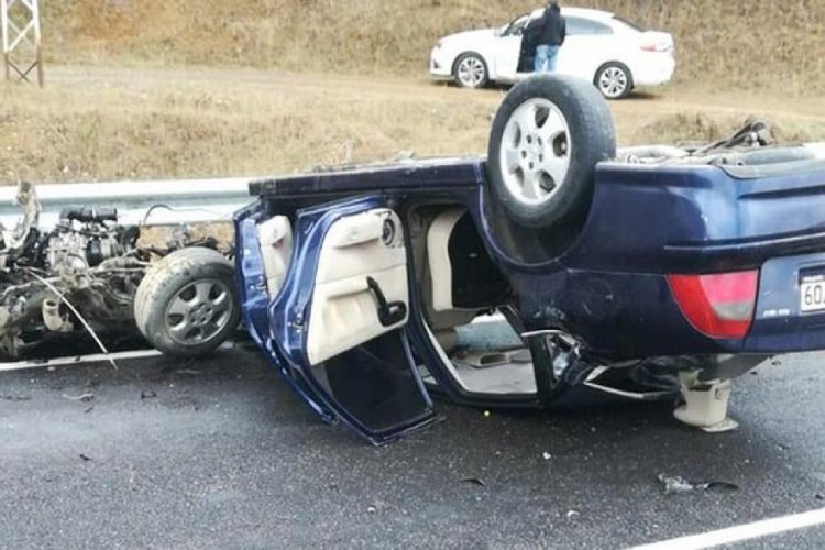 G&uuml;m&uuml;şhane'de korkun&ccedil; kaza! 3'&uuml; &ccedil;ocuk 5 kişi yaralandı