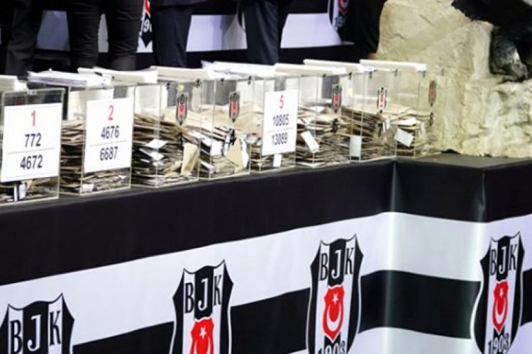 Beşiktaş'ın yeni başkanı Ahmet Nur &Ccedil;ebi oldu!