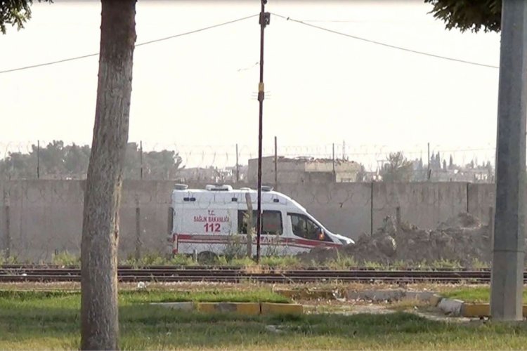 Patlayıcılarla yaralanan siviller T&uuml;rkiye'ye getirildi