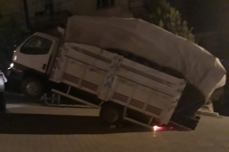 Kamyonet şaha kalktı