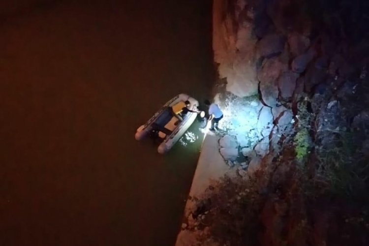 Balık tutarken &Ccedil;oruh Nehrine d&uuml;şen şahıs kurtarıldı