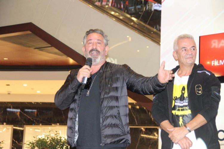 "Yalnızca komedi değil i&ccedil;inde dram da olan bir proje"