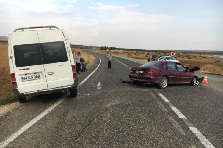 Yavuzeli'nde trafik kazası: 2 yaralı