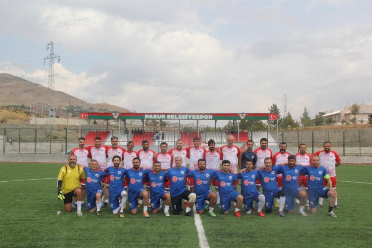 Kulp'ta anlamlı futbol karşılaşması