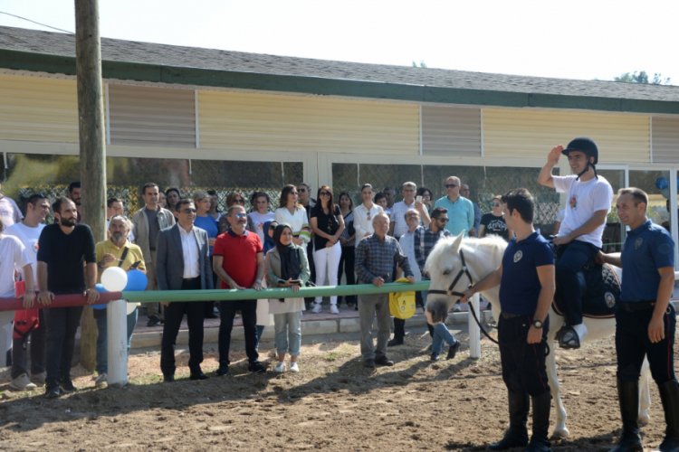 Emniyet M&uuml;d&uuml;r&uuml; Ulucan Down Sendromlu &ccedil;ocuklarla bir araya geldi
