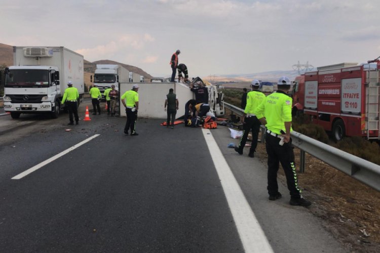 Gaziantep'te feci kaza: 1 &ouml;l&uuml;, 6 yaralı