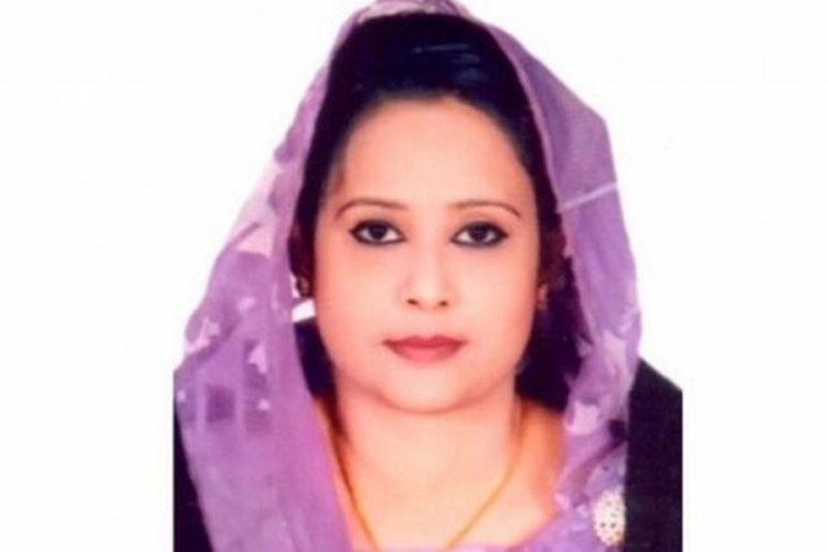 Bangladeş'te sınavlara dubl&ouml;r sokan milltevekili &uuml;niversiteden atıldı