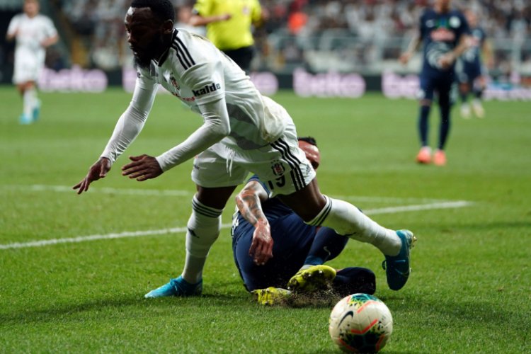 Beşiktaş'ta sakatlık kabusu s&uuml;r&uuml;yor