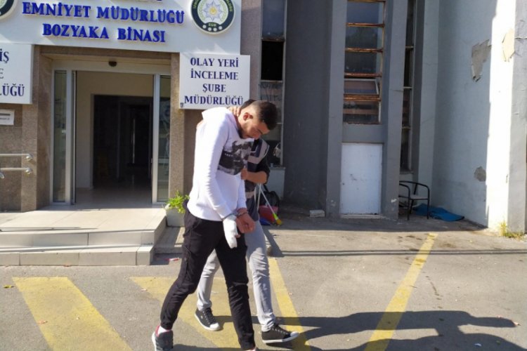 &Uuml;vey kardeşini bı&ccedil;akla &ouml;ld&uuml;ren şahıs adliyeye sevk edildi