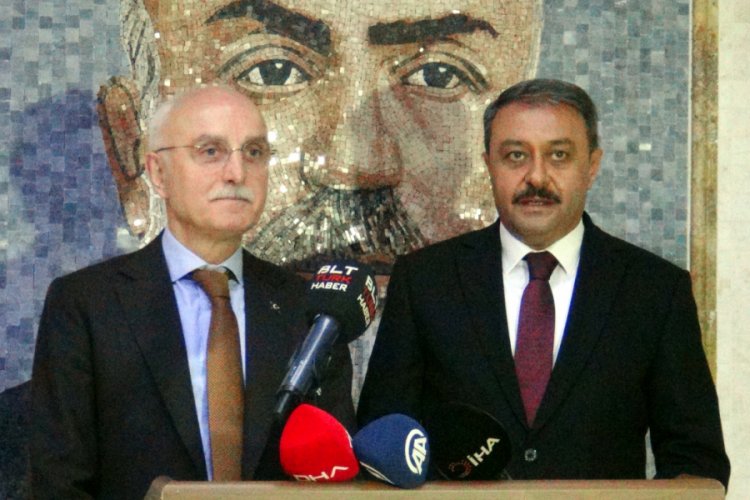 Bakan Yardımcısı Erdil: Dağda 600'&uuml;n altında ter&ouml;rist kaldı