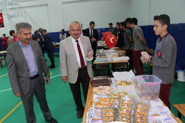Şehit Aileleri yararına kermes d&uuml;zenlendi