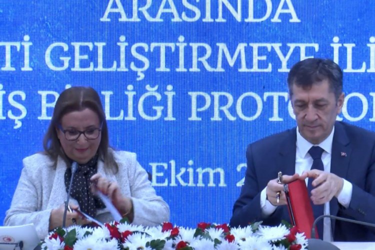 Milli Eğitim ve Ticaret bakanlıkları arasında dış ticaretin geliştirilmesi protokol&uuml;