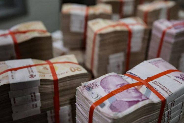 Hazine 2,9 milyar lira bor&ccedil;landı