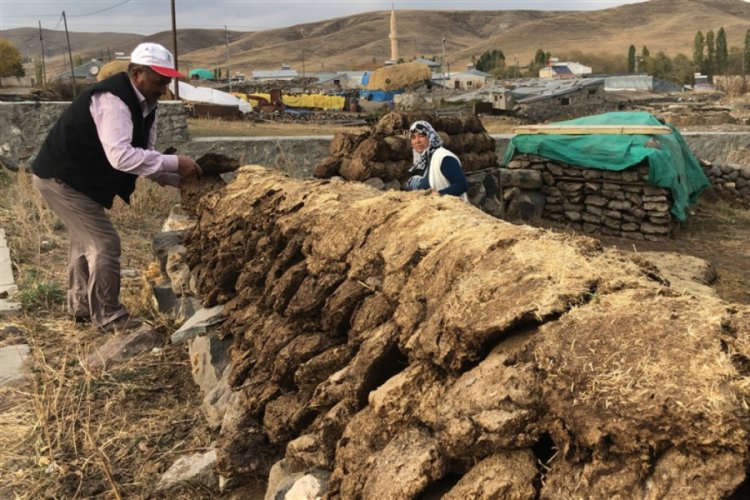Kars'ın k&ouml;ylerinde kış hazırlığı