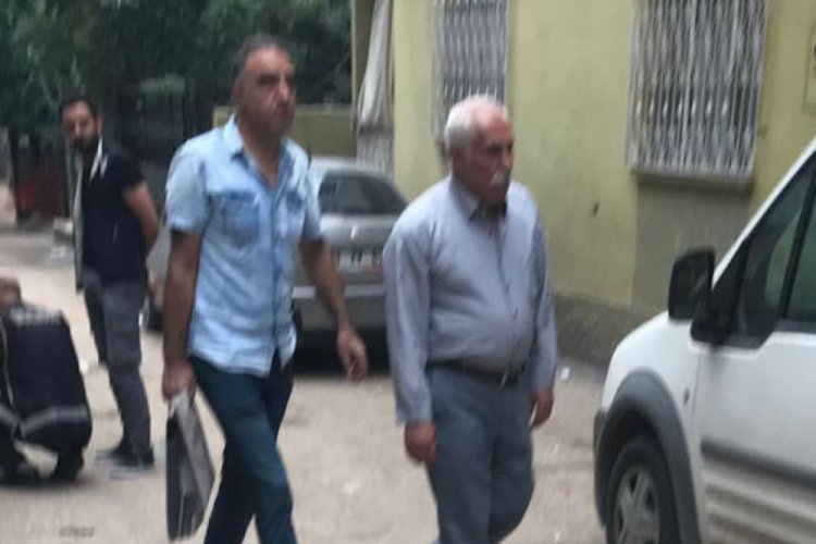 Sahte paraları asma tavana gizlemişler